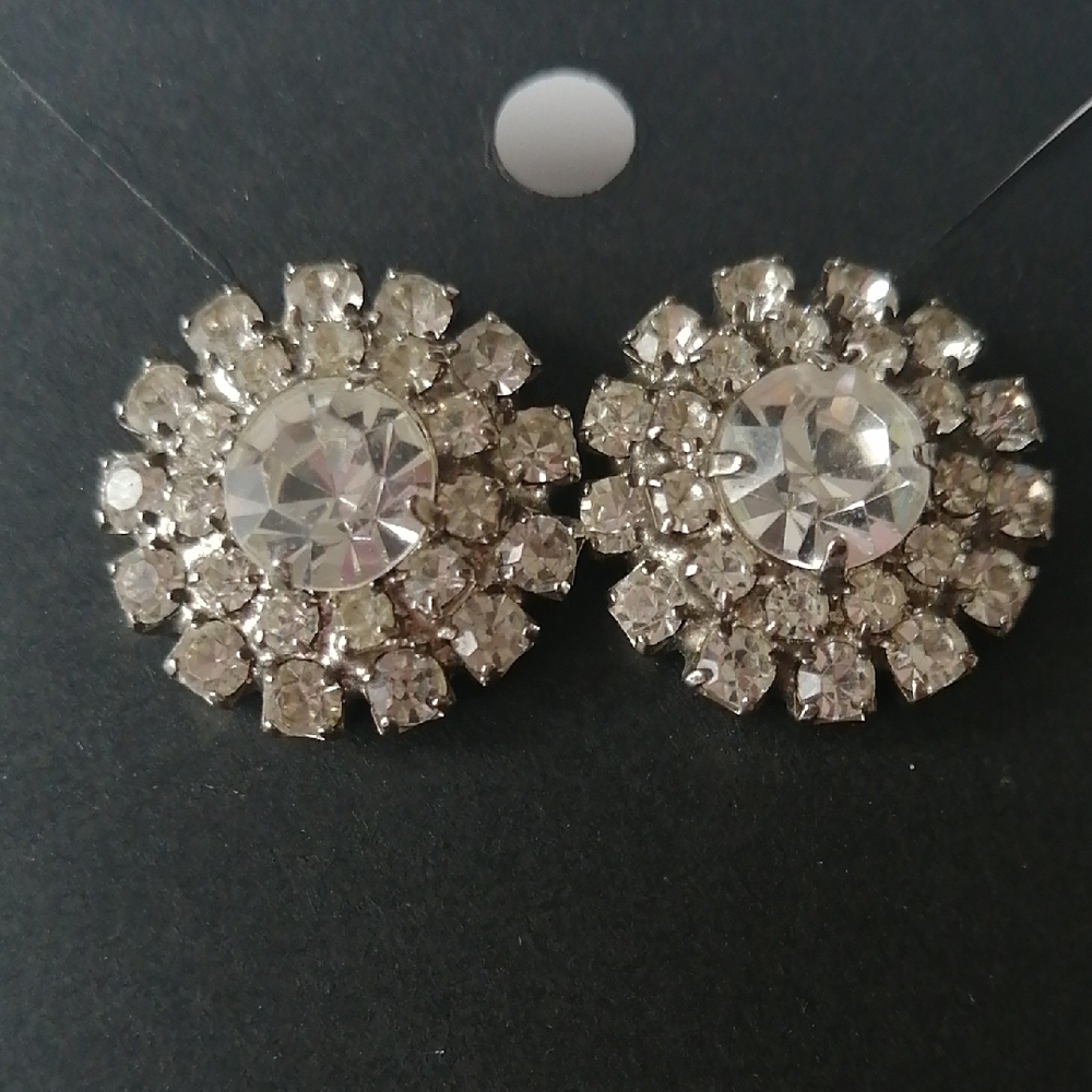 Vintage Elegant Crystal Cluster Burst Silvertone Earrings